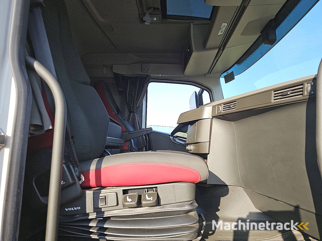 VOLVO FH 500 6x2 steered pto+hydr