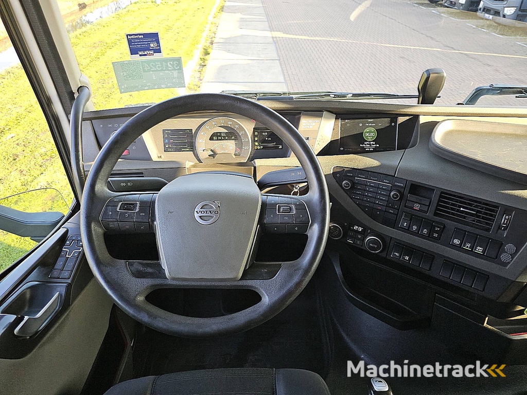 VOLVO FH 500 6x2 steered pto+hydr