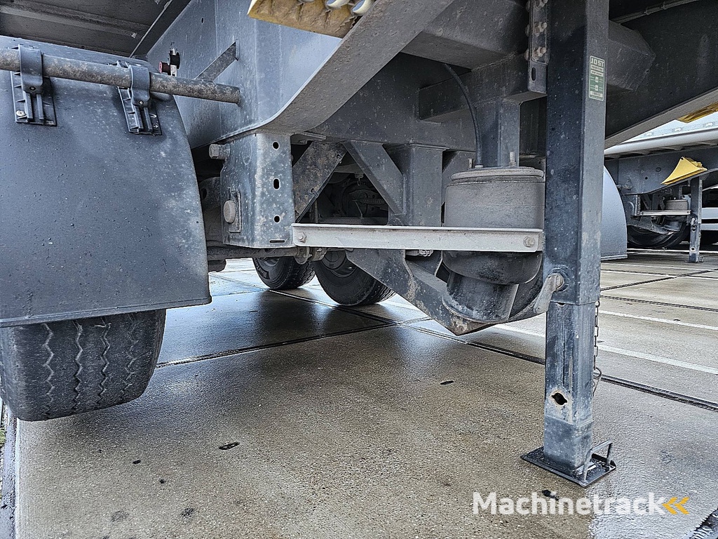 CARNEHL 26M3 THERMOMULDE isolated alcoa's