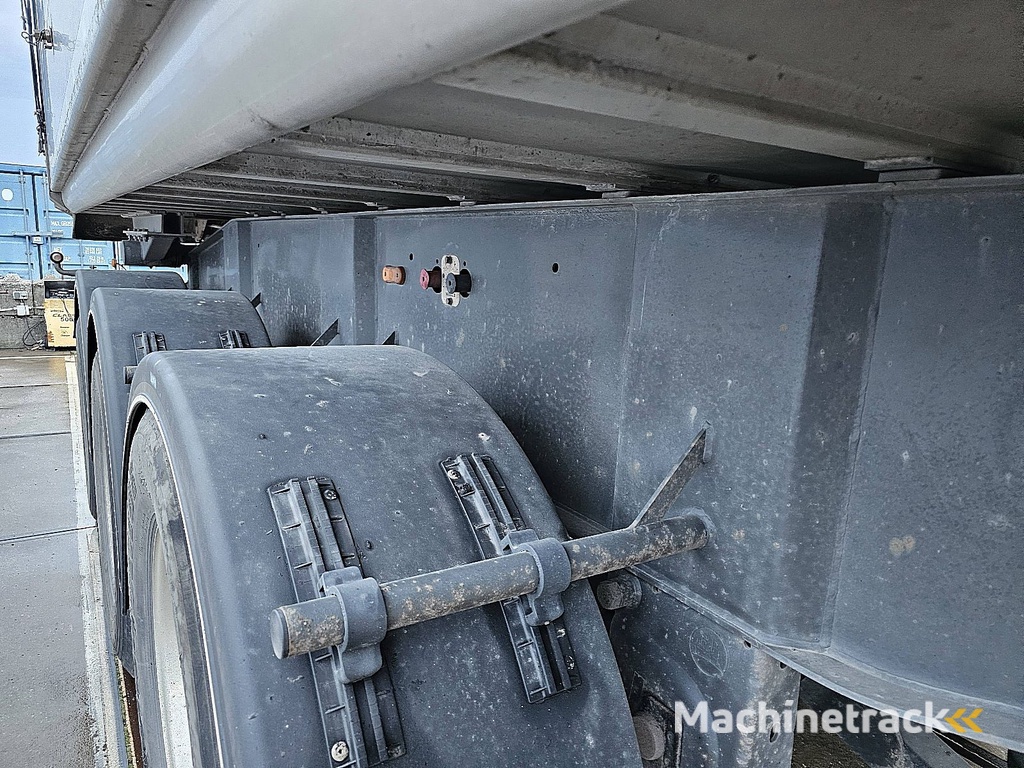 CARNEHL 26M3 THERMOMULDE isolated alcoa's