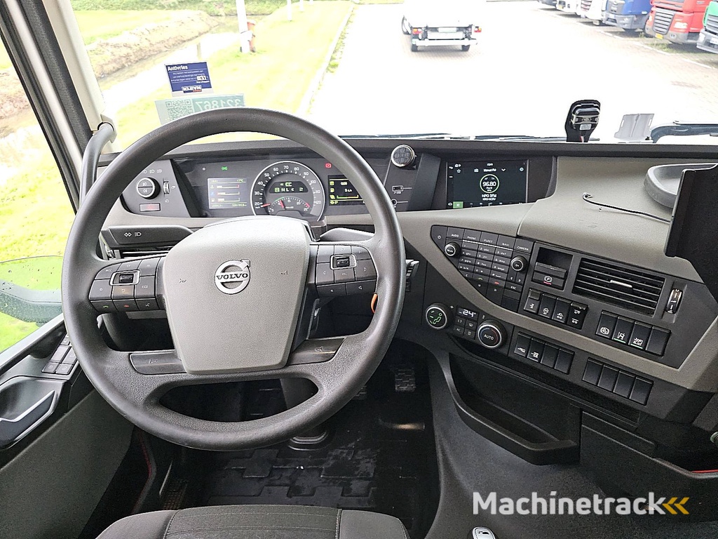 VOLVO FH 500 6x2 steered pto+hydr