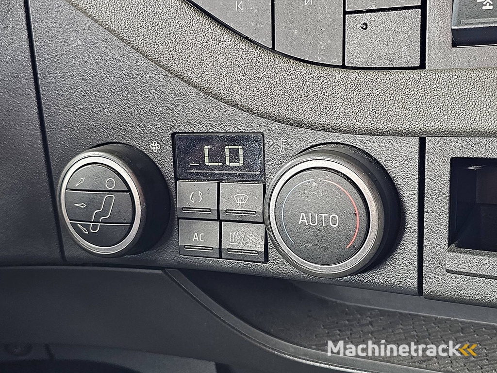 VOLVO FH 500 skirts 2x tank veb+