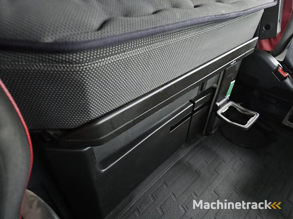 VOLVO FH 500 6x2 steer pto+hydr.