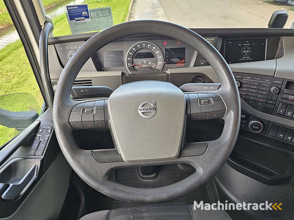 VOLVO FH 500 6x2 steered pto+hydr