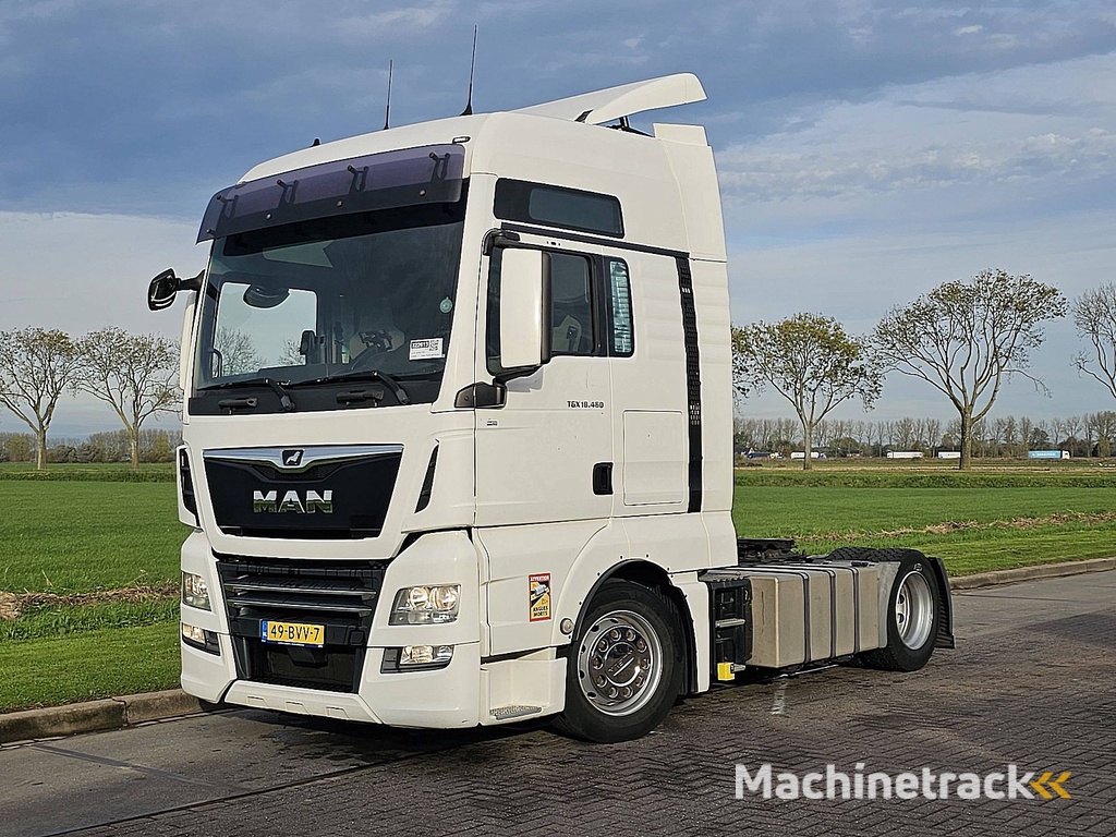 M.A.N. 18.460 TGX xxl mega ret. 1210l