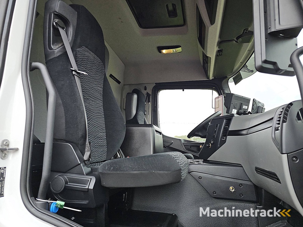 MERCEDES-BENZ ACTROS 1840 mp5 ret. 2t lift