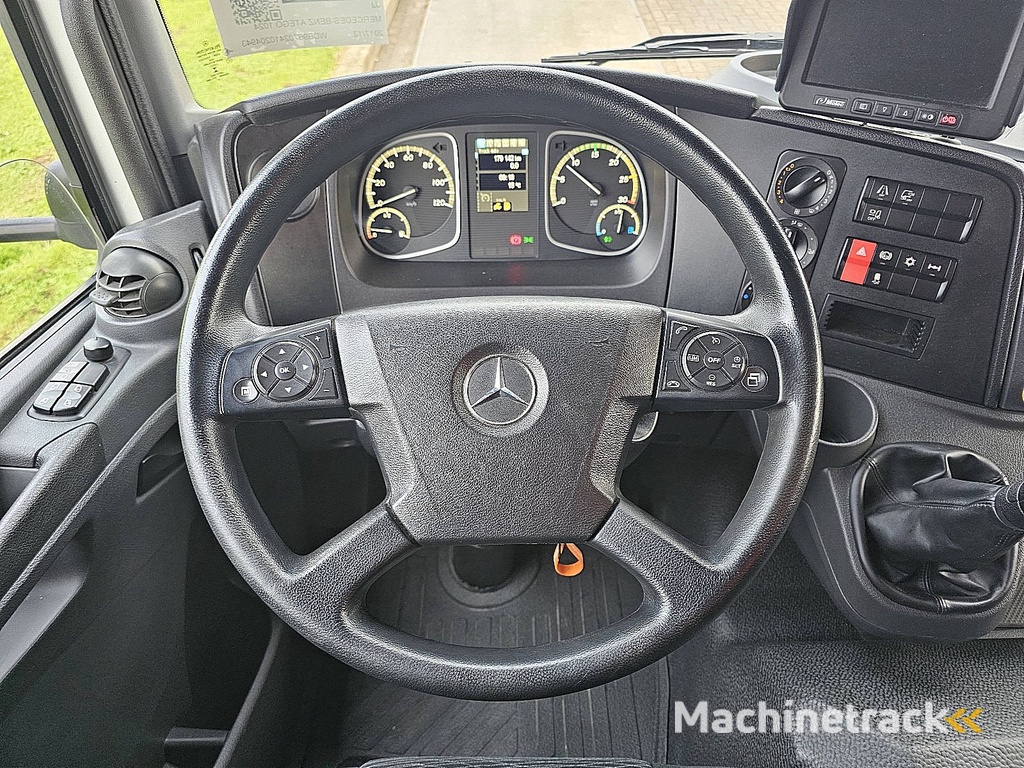 MERCEDES-BENZ ATEGO 1024