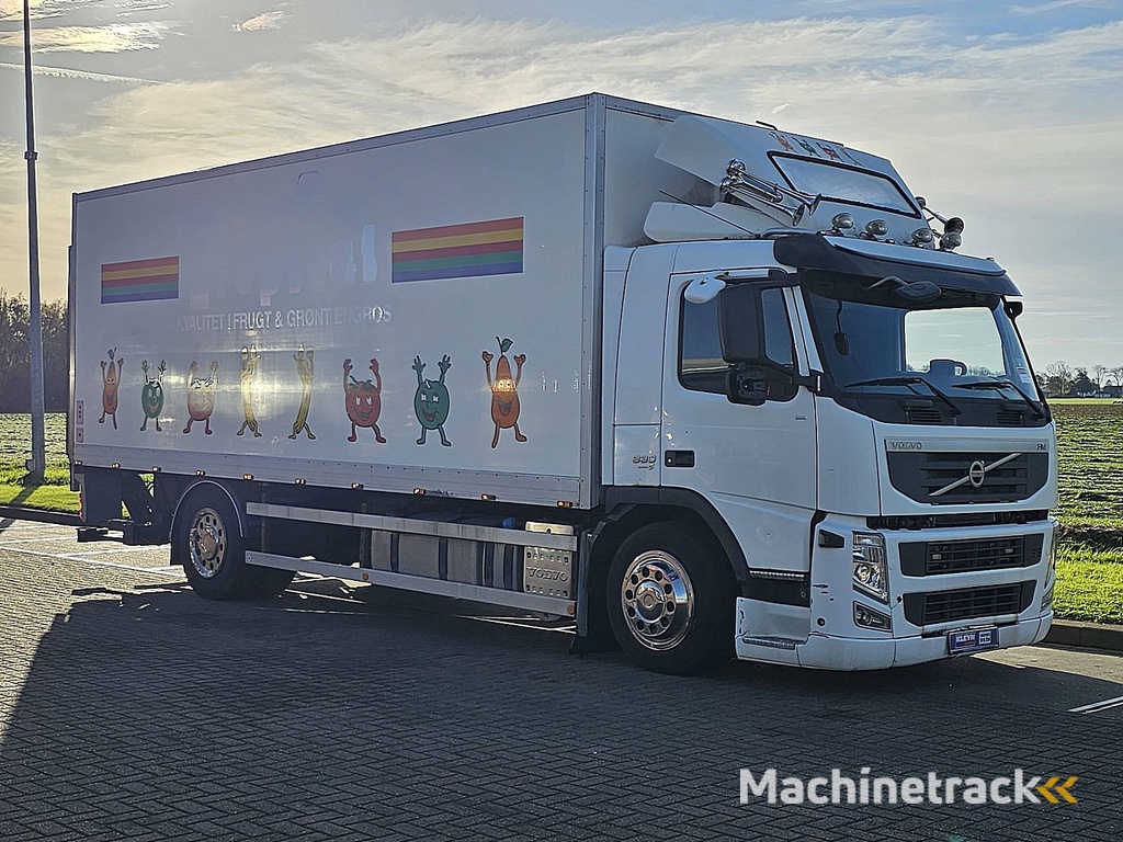 VOLVO FM 11.330 3 seats lift 290tkm