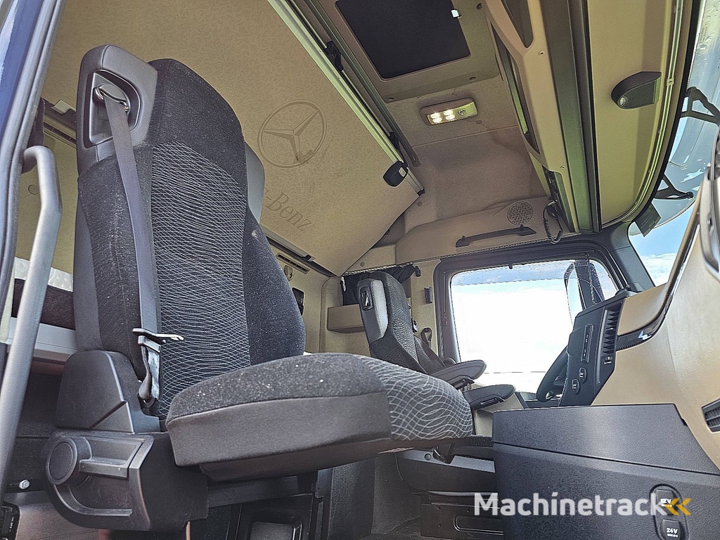 MERCEDES-BENZ ACTROS 2663