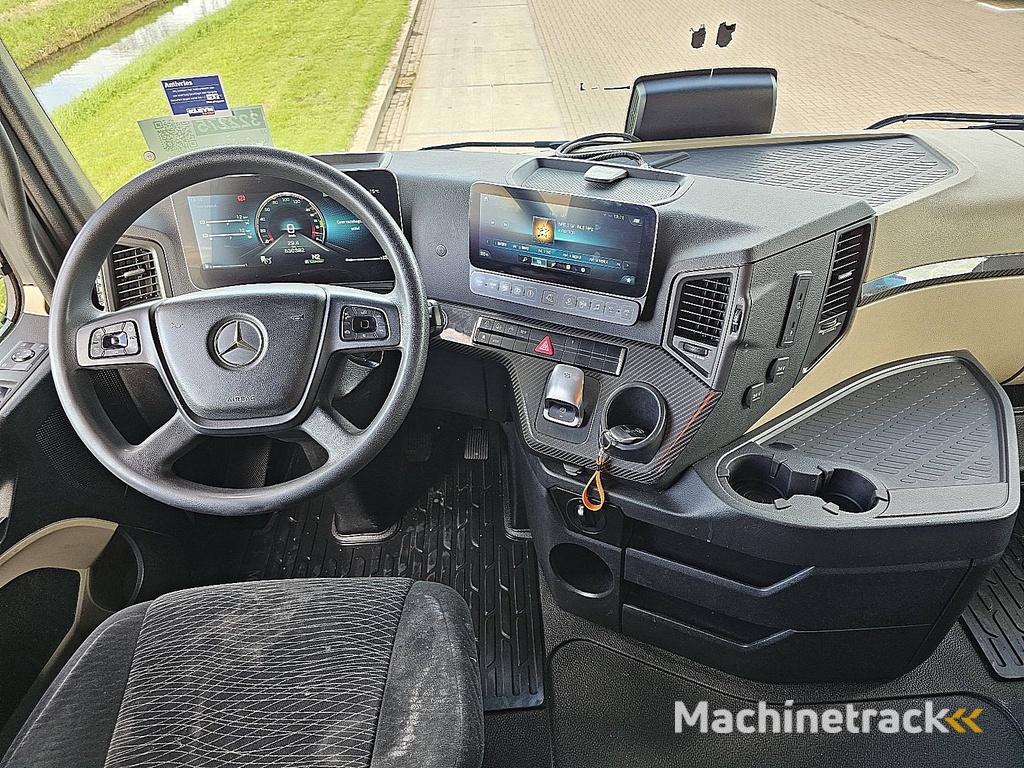 MERCEDES-BENZ ACTROS 2663