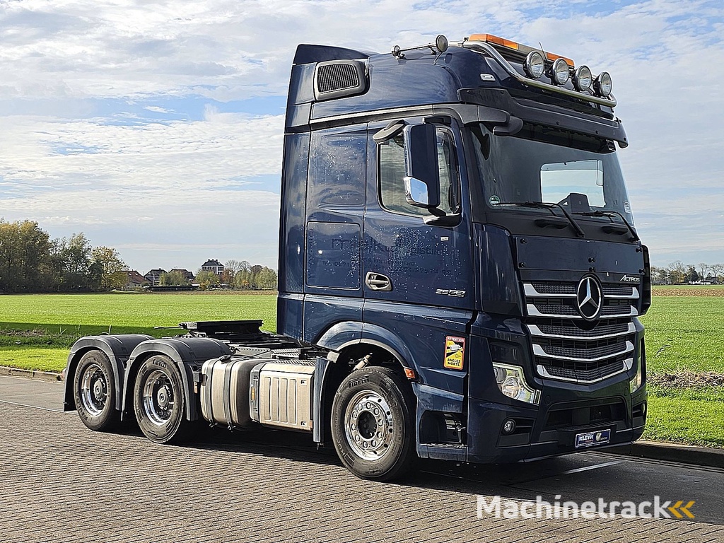 MERCEDES-BENZ ACTROS 2663
