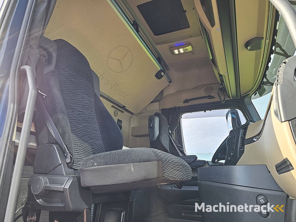 MERCEDES-BENZ ACTROS 2663