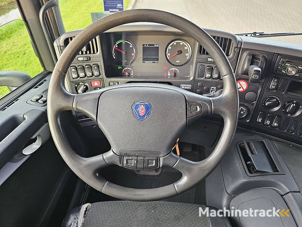 SCANIA P230