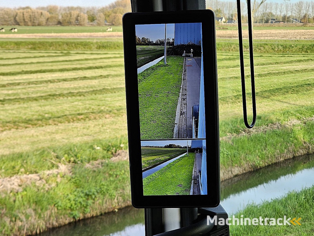 DAF XG+ 480 xg+ 2x tank skirts