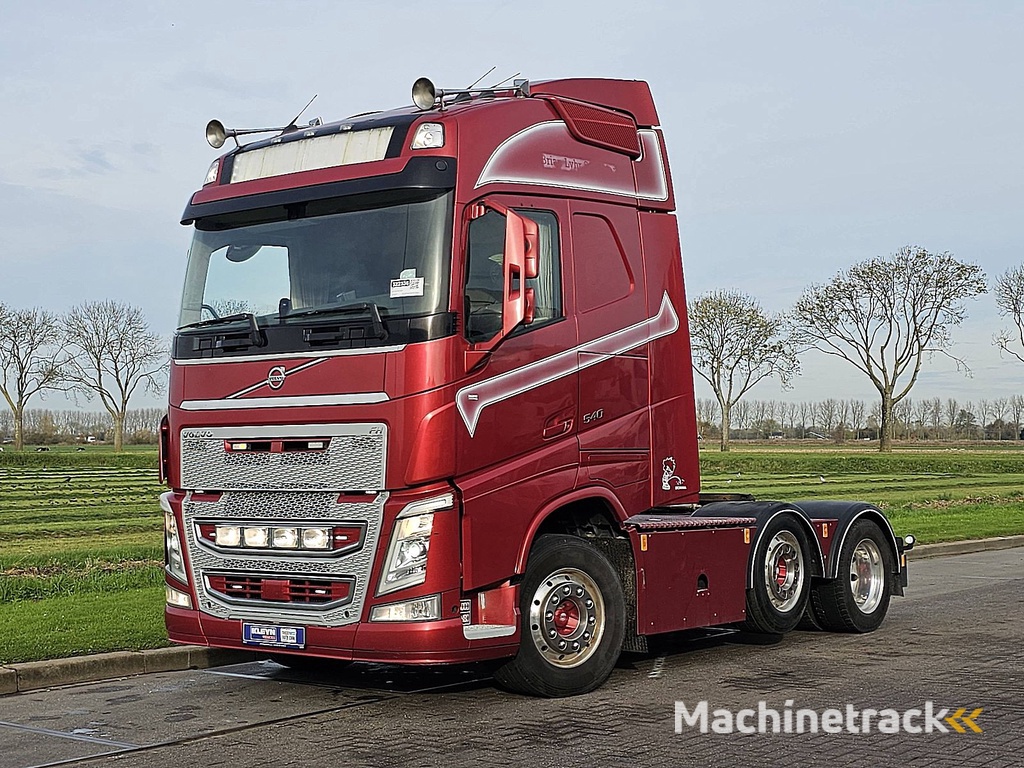 VOLVO FH 540 6x2 steered 440tkm