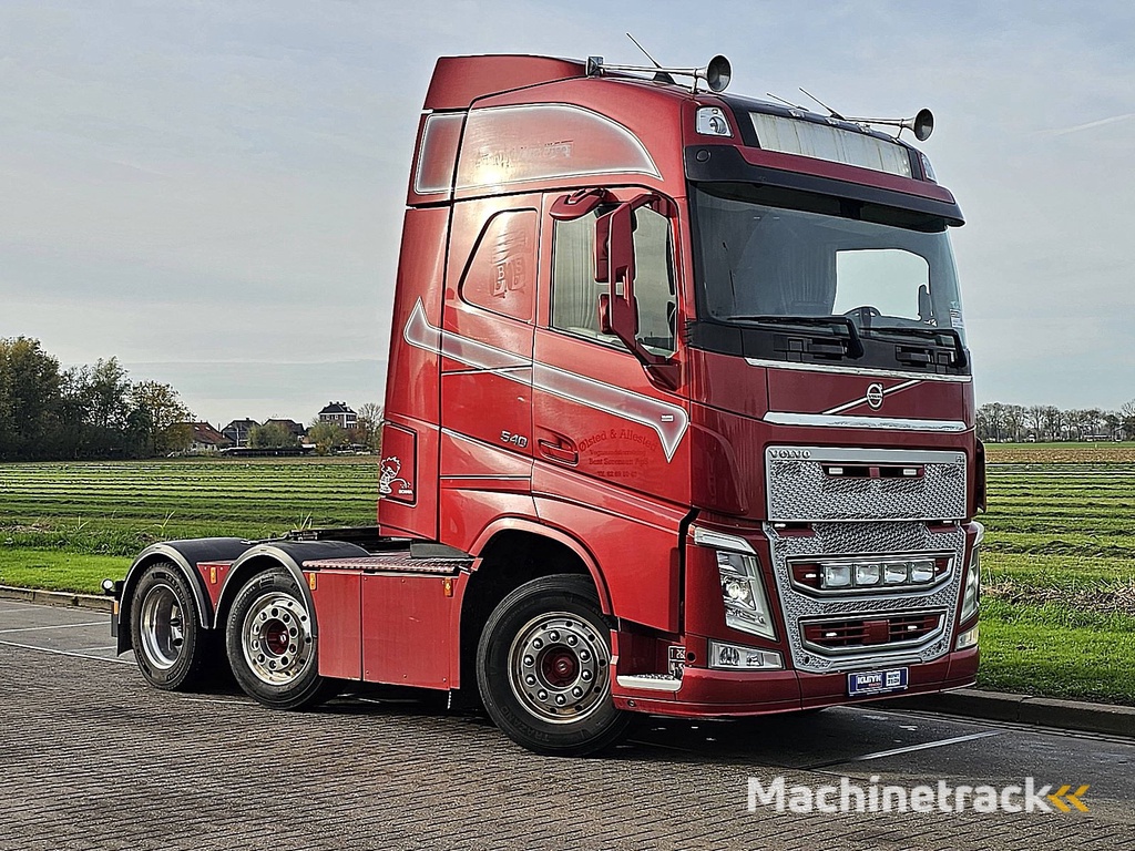 VOLVO FH 540 6x2 steered 440tkm