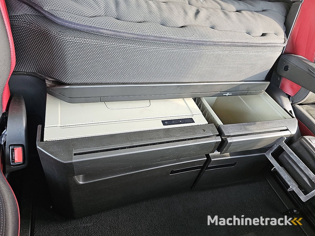 VOLVO FH 500 6x2 steered pto+hydr