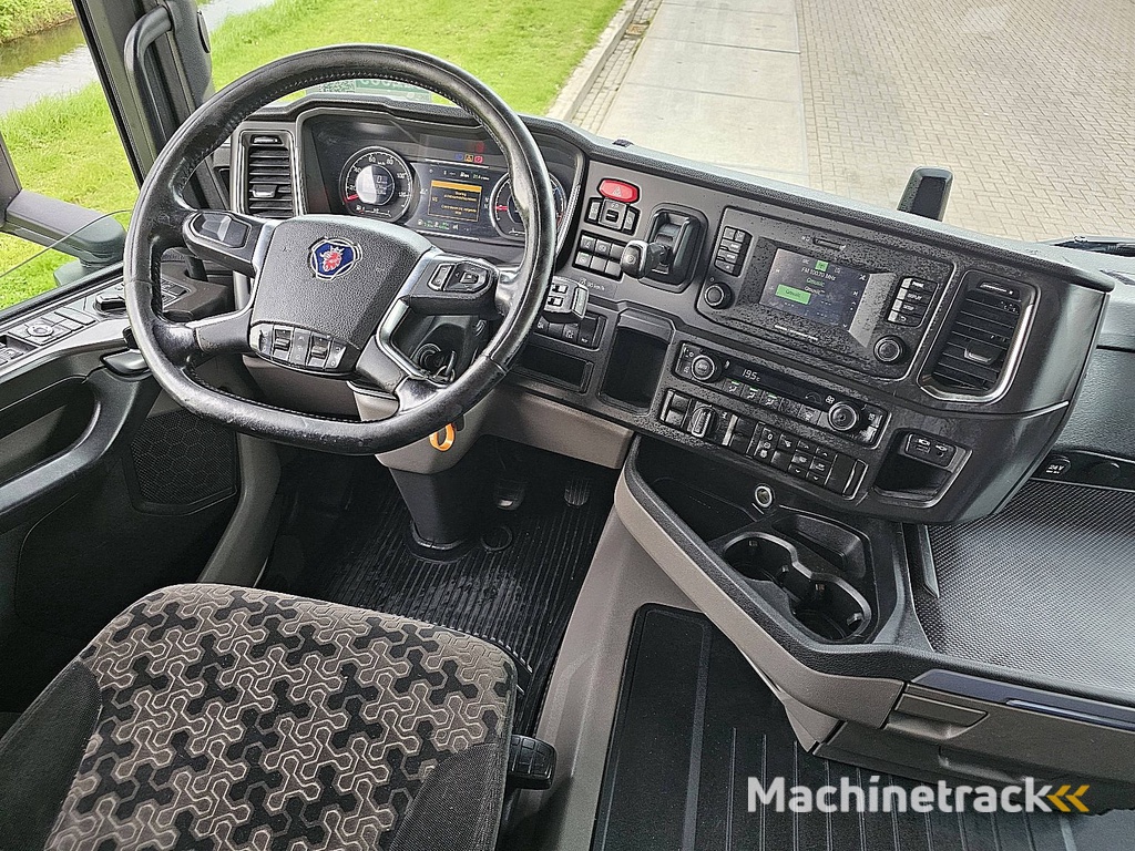 SCANIA R450