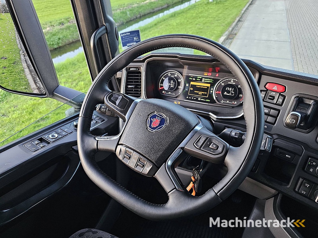 SCANIA R450