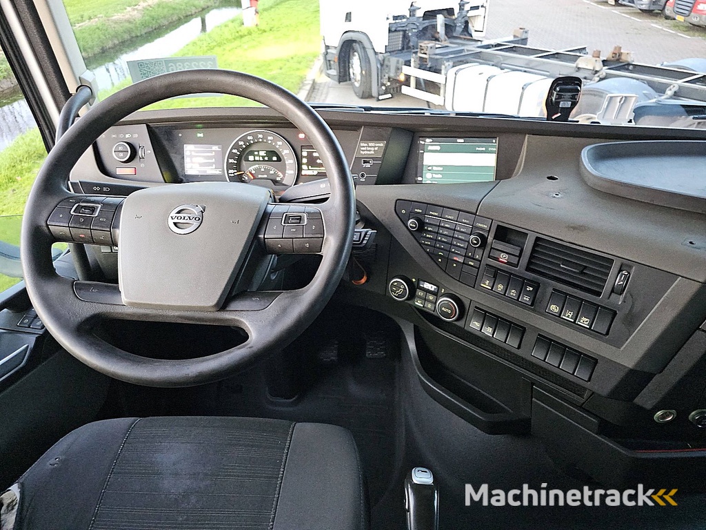 VOLVO FH 500 6x2 steered pto+hydr