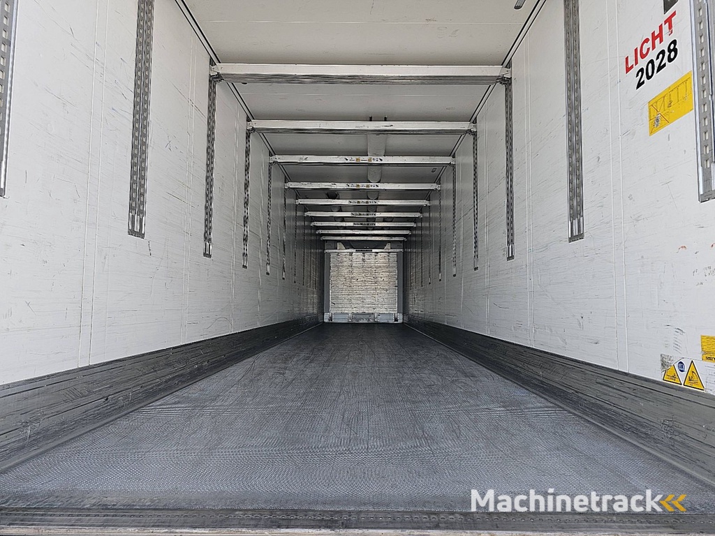 SCHMITZ SCB*S3B carrier1550 d+e,dopp