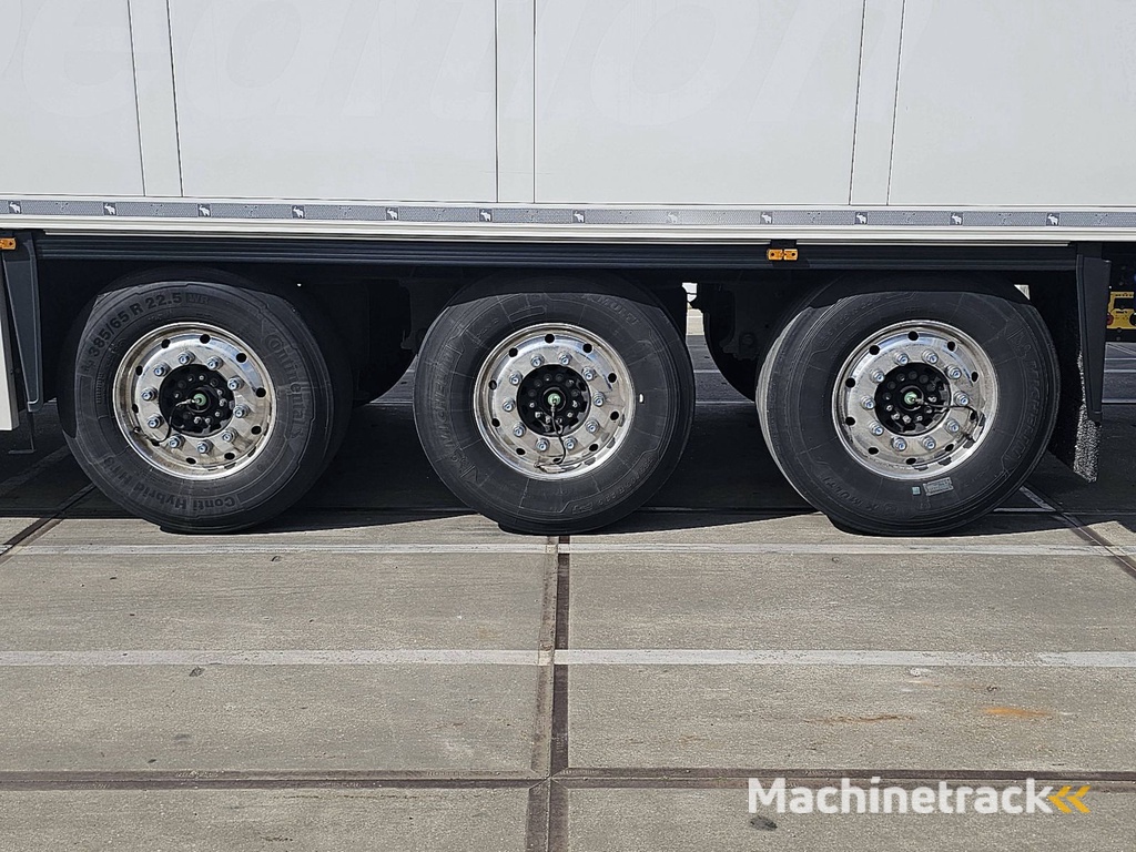 SCHMITZ SCB*S3B carrier1550 d+e,dopp