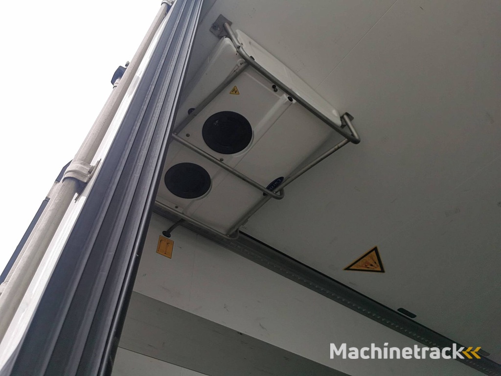 SCHMITZ SKO 24 FP 45 COOL carrier 1950 bi-temp