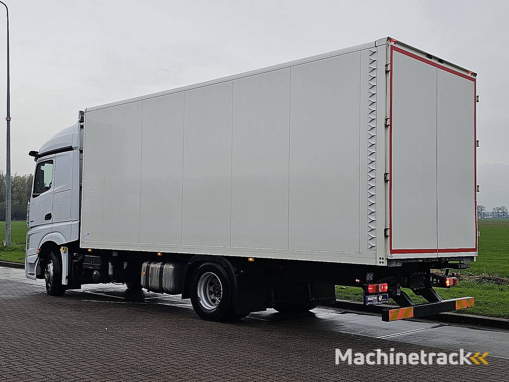 MERCEDES-BENZ ACTROS 1833 driving school 65tkm