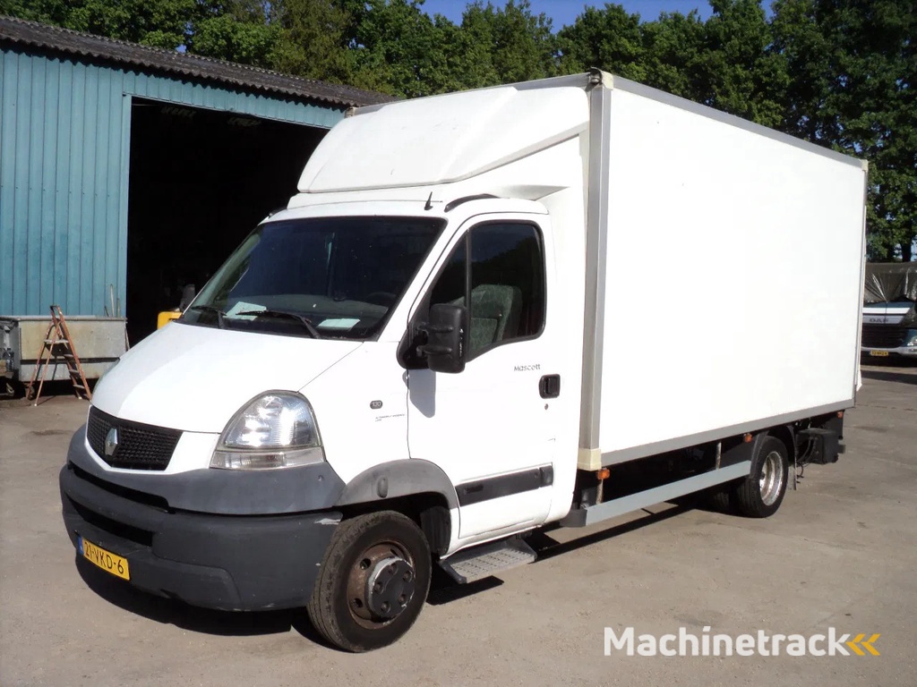 Renault Mascott 130-35 HANDGESCHAKELD