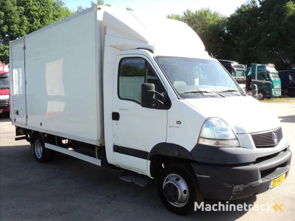 Renault Mascott 130-35 HANDGESCHAKELD