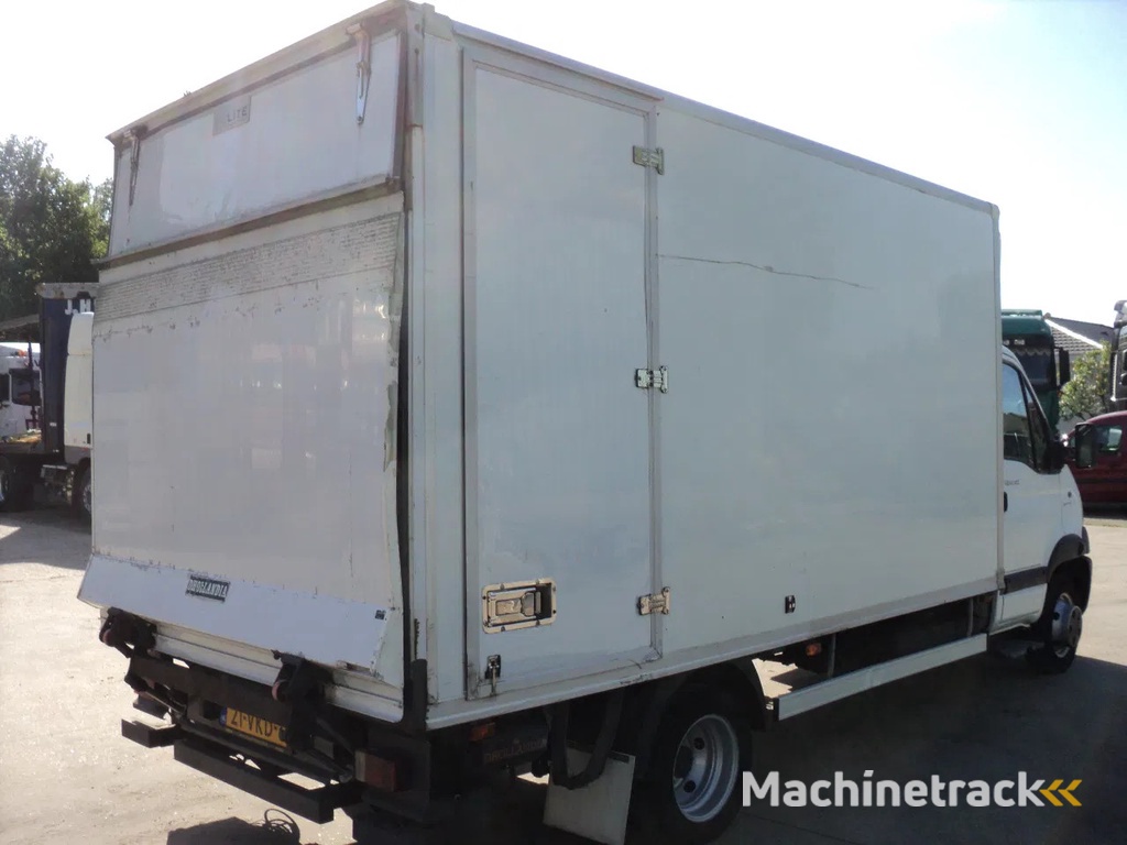Renault Mascott 130-35 HANDGESCHAKELD