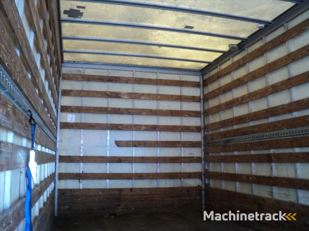 Renault Mascott 130-35 HANDGESCHAKELD