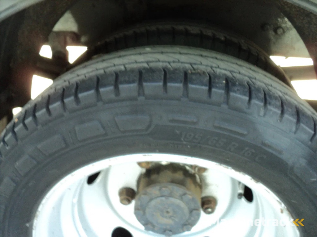 Renault Mascott 130-35 HANDGESCHAKELD