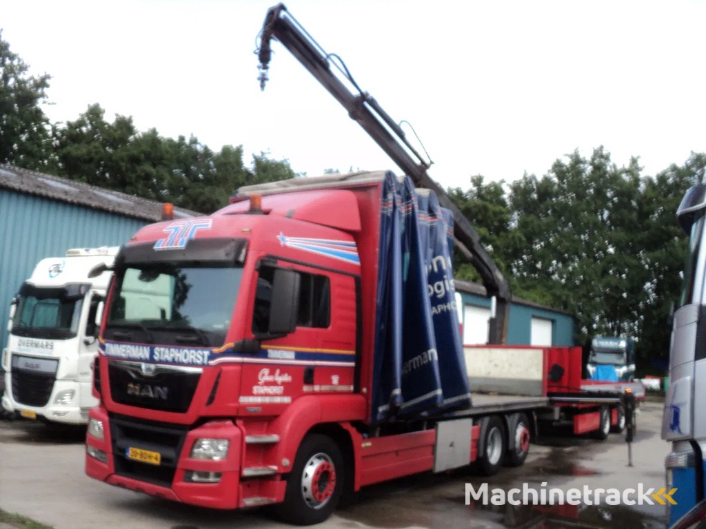 MAN TGS 26.400 met kraan hiab 144 en aanhanger merk krone