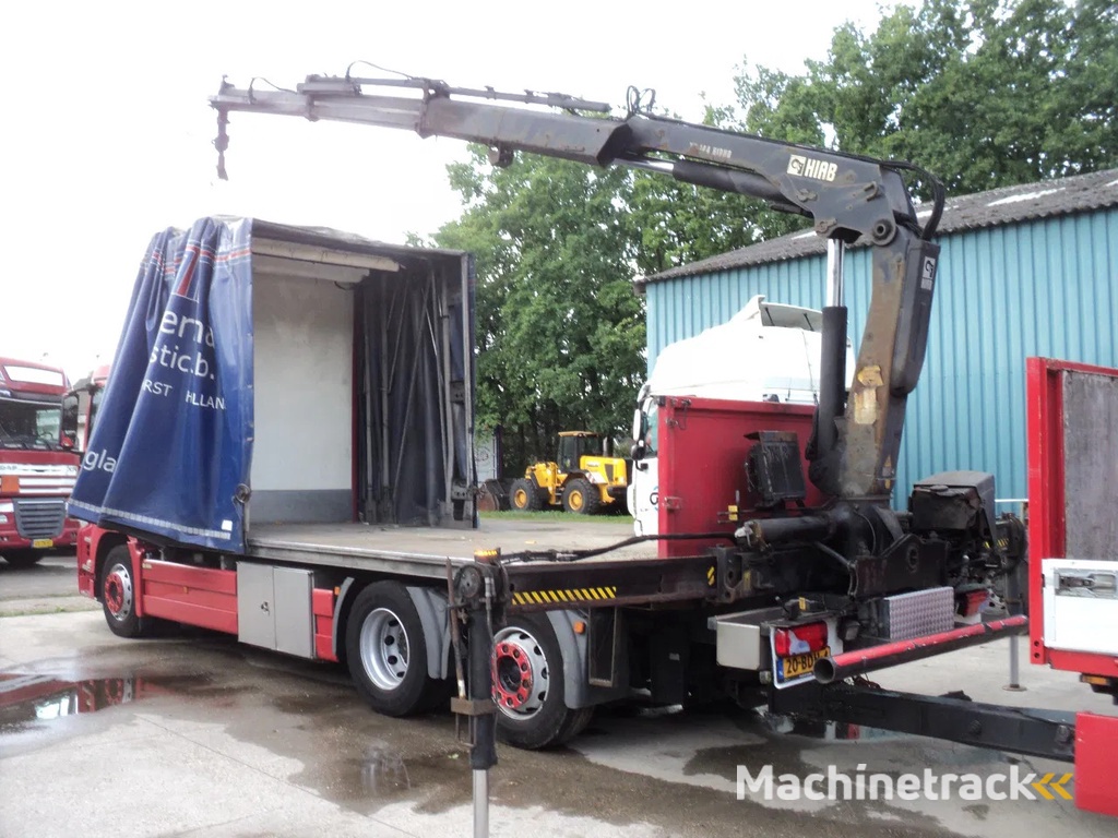 MAN TGS 26.400 met kraan hiab 144 en aanhanger merk krone