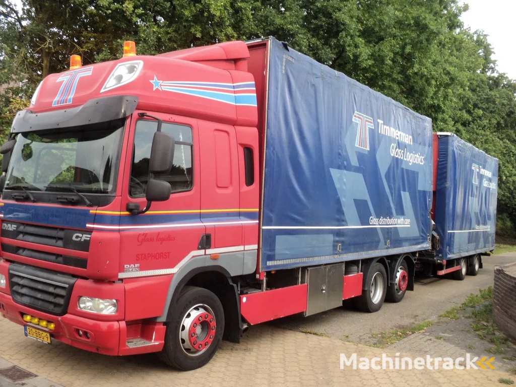 DAF CF 85.410 bakwagen met kraan en aanhanger