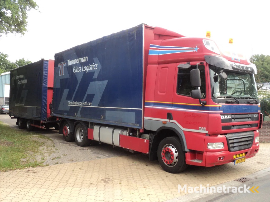 DAF CF 85.410 bakwagen met kraan en aanhanger
