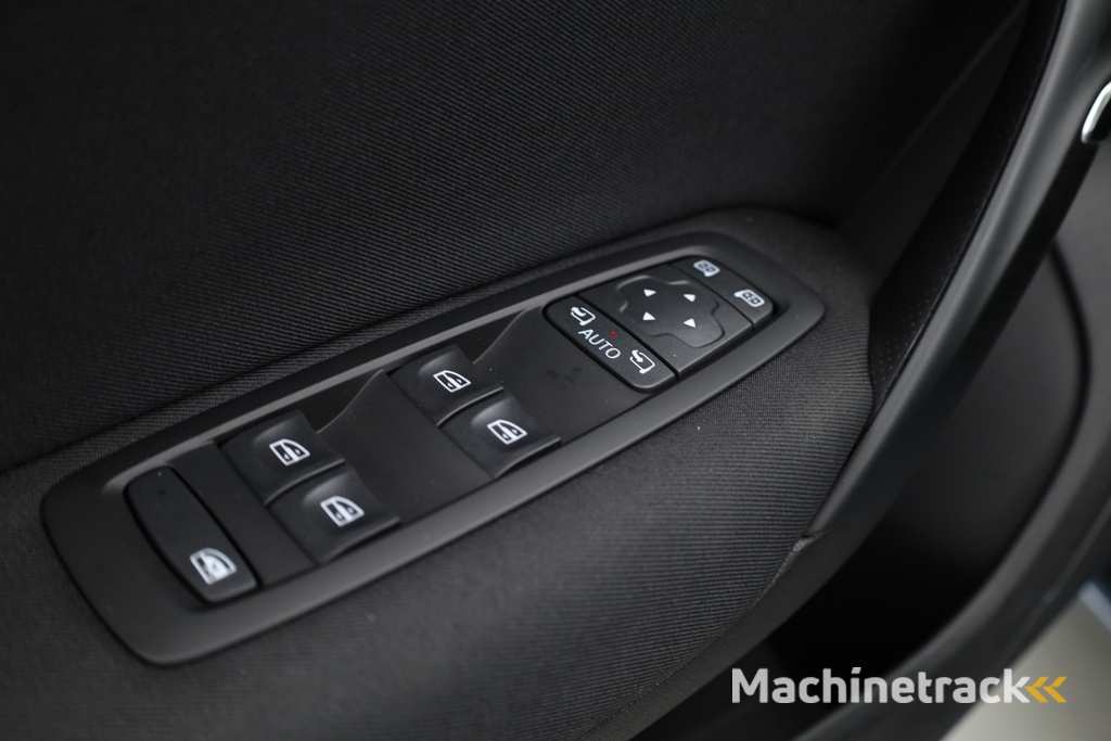 Renault Mégane Estate 1.6 E-Tech Plug-In Hybrid 160 Business Zen | Navi | Apple Carplay | PDC V+A | LED | Clima | Cruise