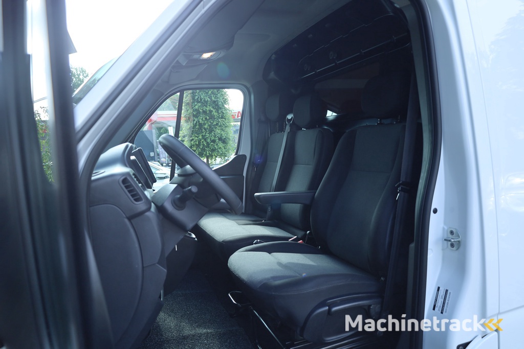 Renault Master T35 2.3 dCi 135 L3H2 Comfort | Airco | Cruise | Navi | Trekhaak