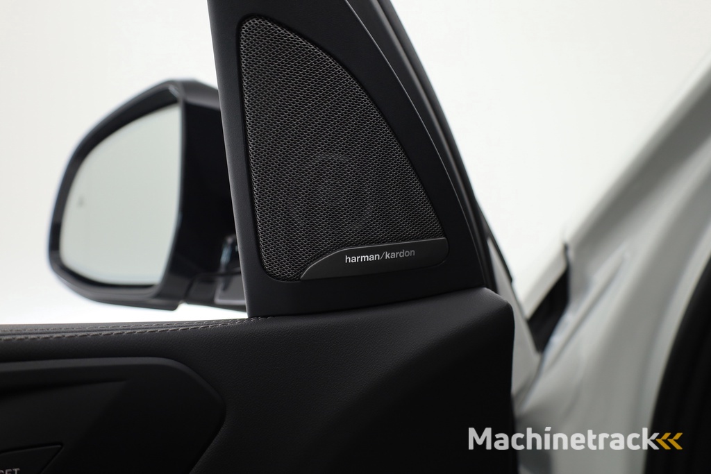 BMW X5 xDrive50e M Sport | HUD | Harman Kardon | 22'' | 360cam | Luchtvering | Iconic Glow | Shadow line