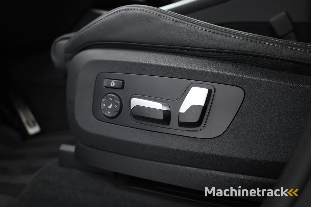 BMW X5 xDrive50e M Sport | HUD | Harman Kardon | 22'' | 360cam | Luchtvering | Iconic Glow | Shadow line