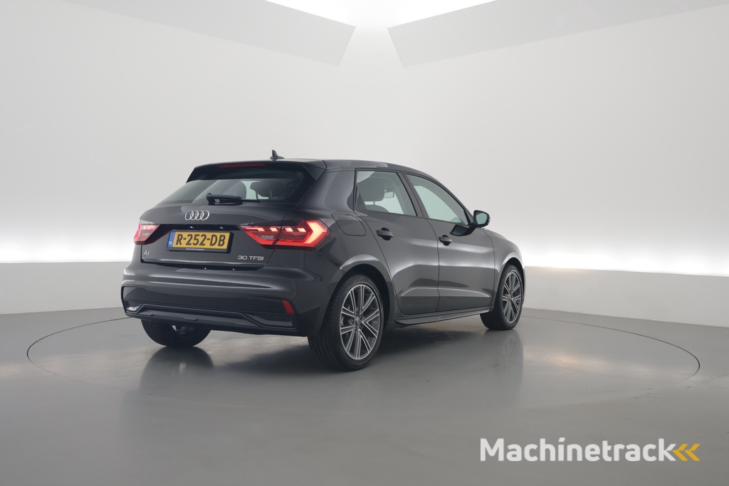 Audi A1 Sportback 30 TFSI Advanced Edition | Apple Carplay & Android Auto | Cruise | All Season | 17"