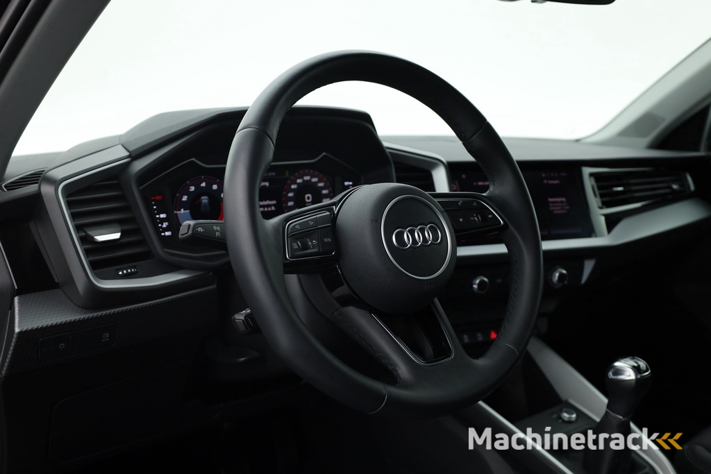 Audi A1 Sportback 30 TFSI Advanced Edition | Apple Carplay & Android Auto | Cruise | All Season | 17"