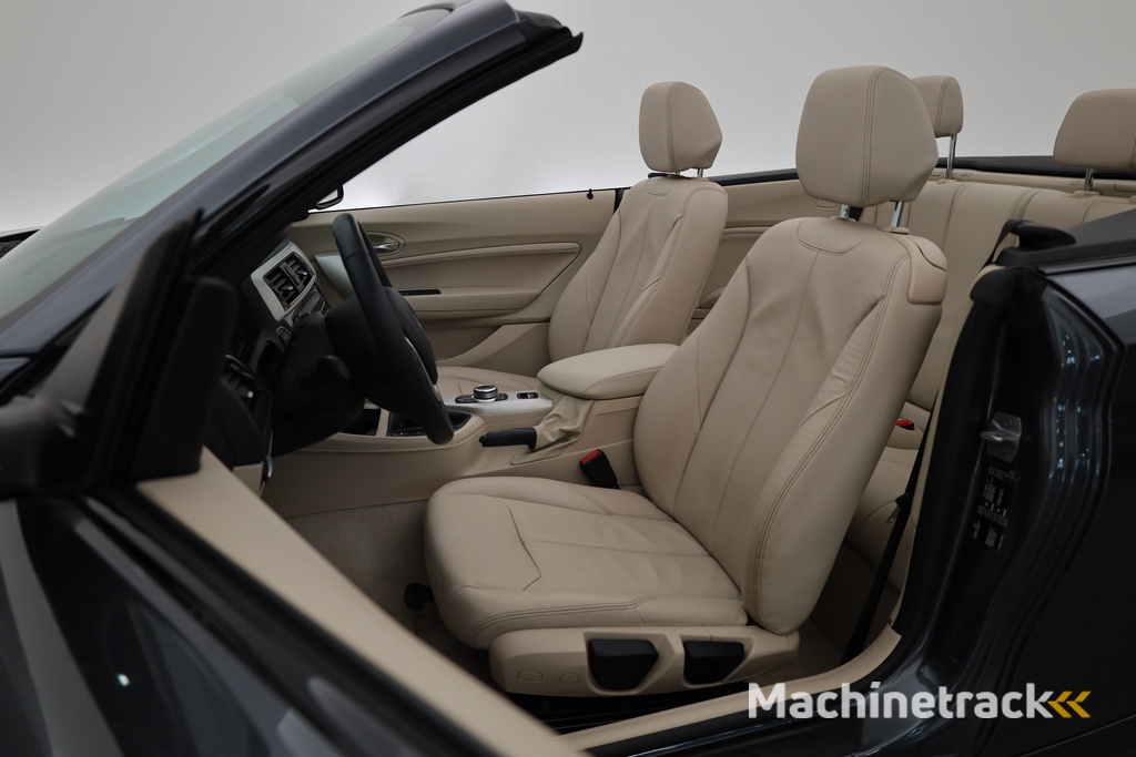 BMW 2-serie Cabrio 220d | Leder | Stoelverw. | Navi | LED | PDC | Cruise