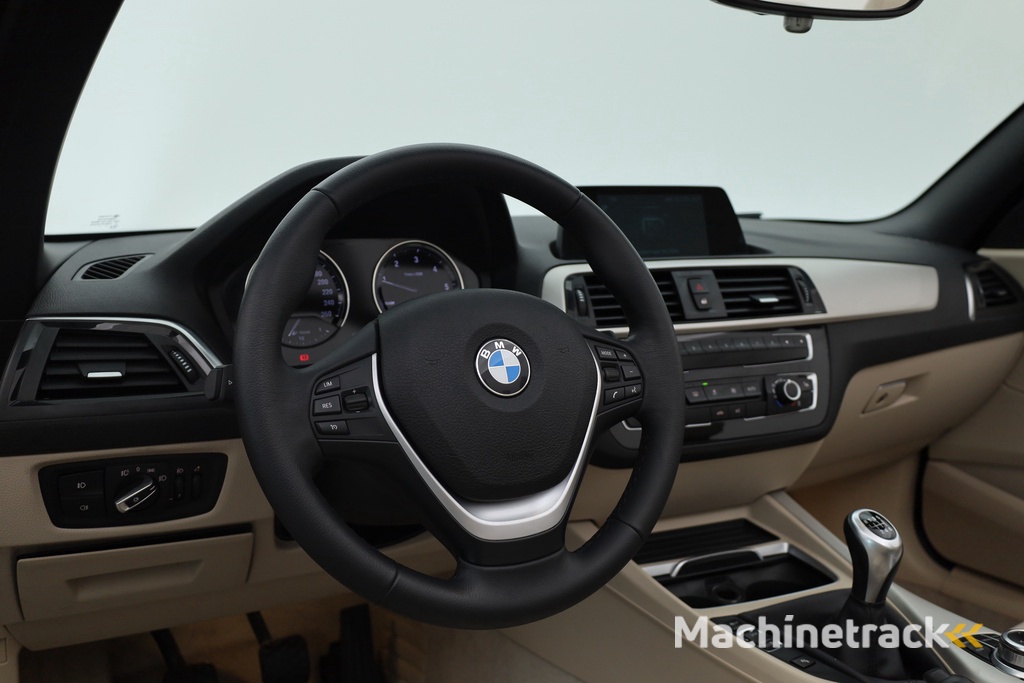 BMW 2-serie Cabrio 220d | Leder | Stoelverw. | Navi | LED | PDC | Cruise