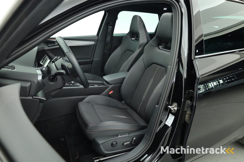 CUPRA Leon Sportstourer 1.4 e-Hybrid | Pano | Adapt. Cruise | Camera | Keyless | Memory seat | Apple CarPlay