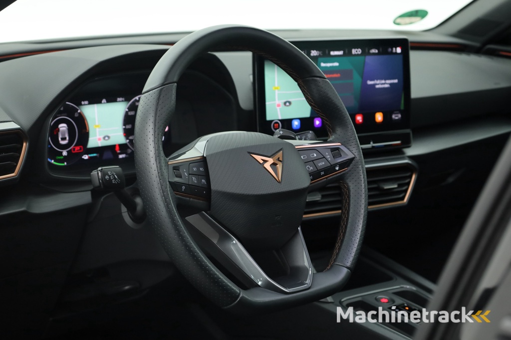 CUPRA Leon Sportstourer 1.4 e-Hybrid | Pano | Adapt. Cruise | Camera | Keyless | Memory seat | Apple CarPlay