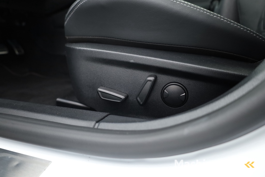 Ford Focus 1.0 EcoBoost Hybrid ST Line Vignale | Pano | HUD | Adapt. Cruise | Camera | Leder | Keyless |