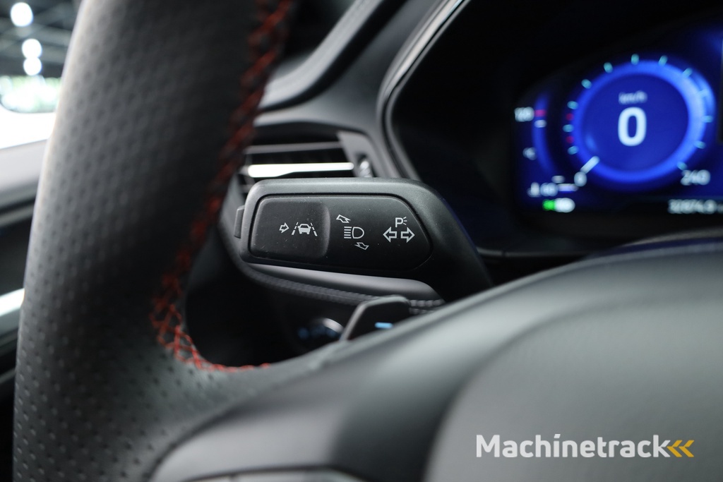 Ford Focus 1.0 EcoBoost Hybrid ST Line Vignale | Pano | HUD | Adapt. Cruise | Camera | Leder | Keyless |