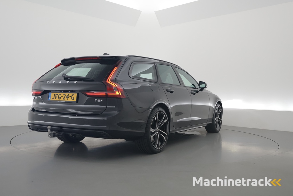 Volvo V90 T8 Recharge Ultra Dark | Luchtvering | Pano | HUD | Elek. Trekhaak | Harman Kardon | Memory seats